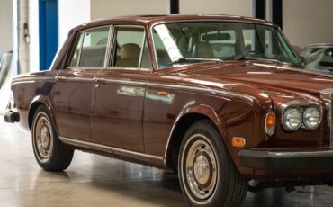 Rolls-Royce-Silver-Shadow-1979-4-Door-Sedan-11