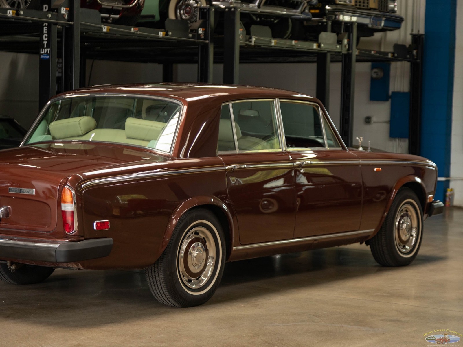 Rolls-Royce-Silver-Shadow-1979-4-Door-Sedan-21