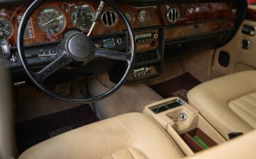 Rolls-Royce-Silver-Shadow-1979-4-Door-Sedan-27
