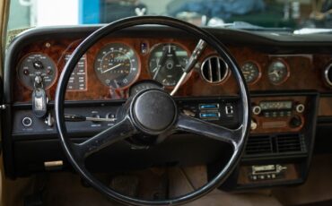 Rolls-Royce-Silver-Shadow-1979-4-Door-Sedan-29