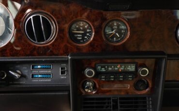 Rolls-Royce-Silver-Shadow-1979-4-Door-Sedan-32