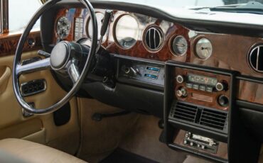 Rolls-Royce-Silver-Shadow-1979-4-Door-Sedan-34