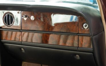 Rolls-Royce-Silver-Shadow-1979-4-Door-Sedan-37