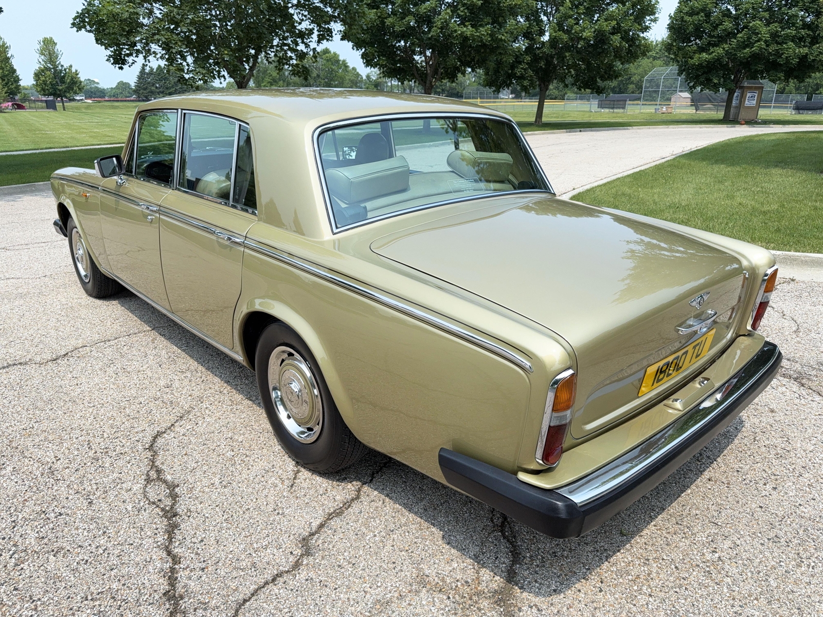 Rolls-Royce-Silver-Shadow-II-1978-11