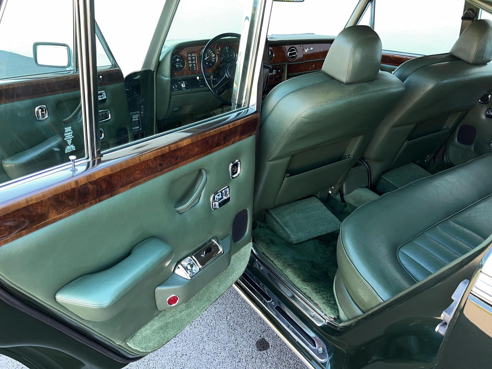 Rolls-Royce-Silver-Shadow-II-1979-14