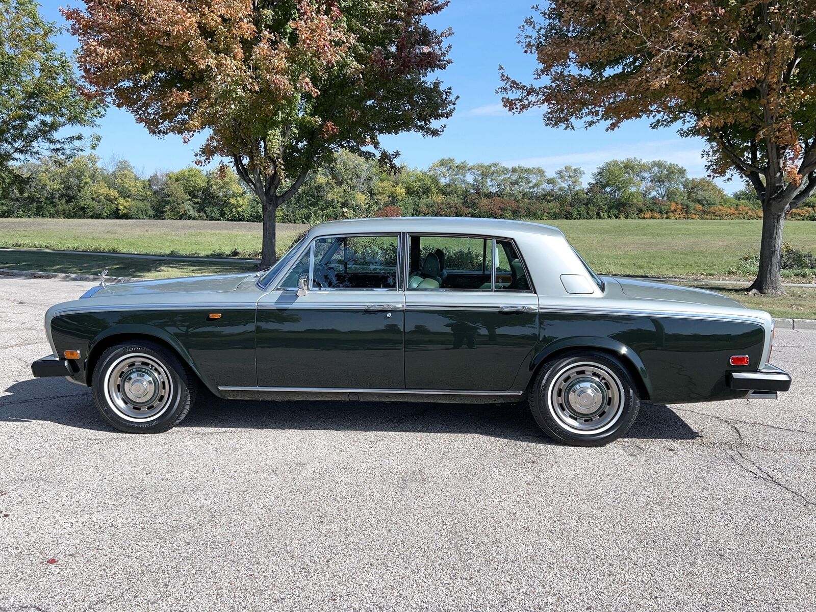 Rolls-Royce-Silver-Shadow-II-1979-4