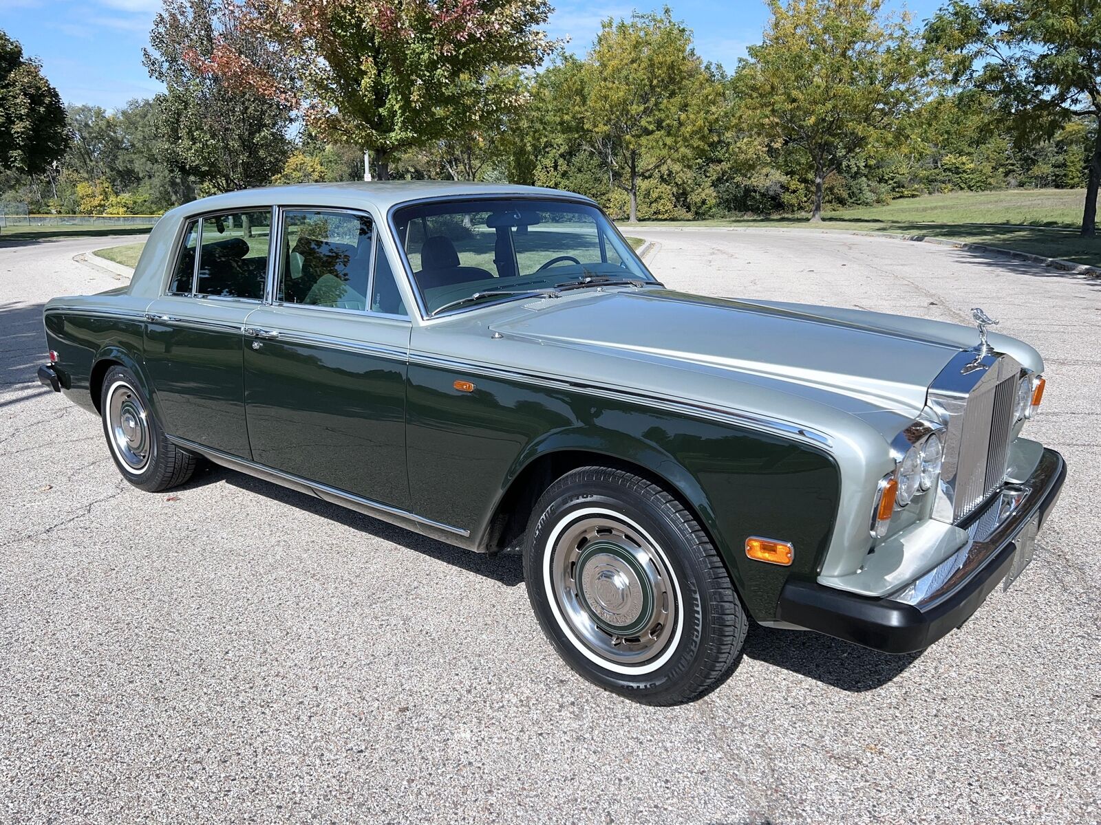Rolls-Royce-Silver-Shadow-II-1979-9