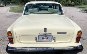 Rolls-Royce-Silver-Shadow-II-1979-Sedan-12