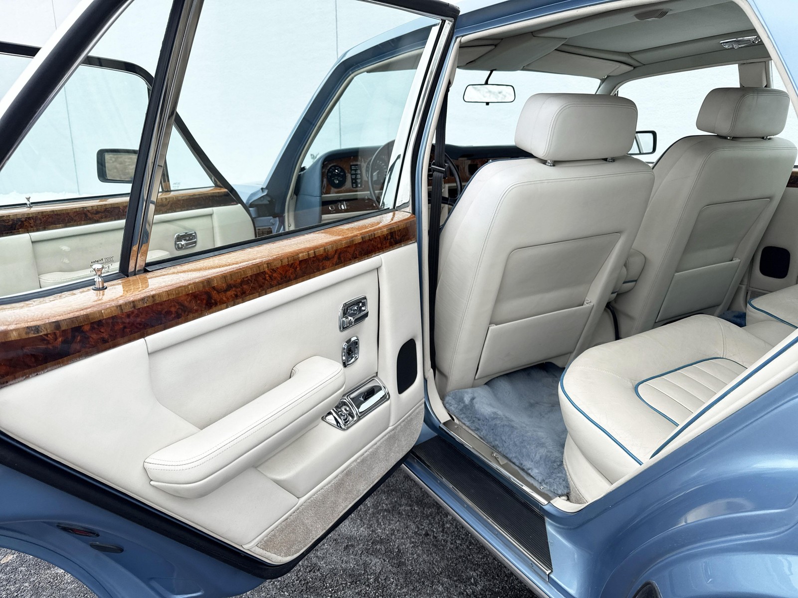 Rolls-Royce-Silver-Spirit-1987-23