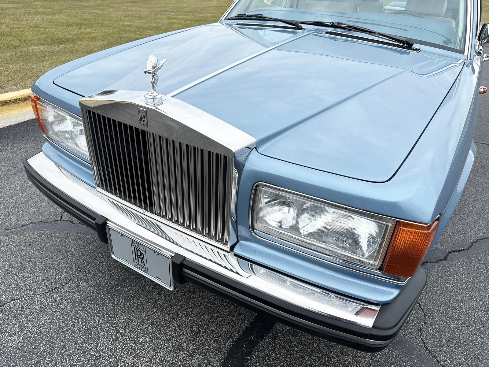 Rolls-Royce-Silver-Spirit-1987-35