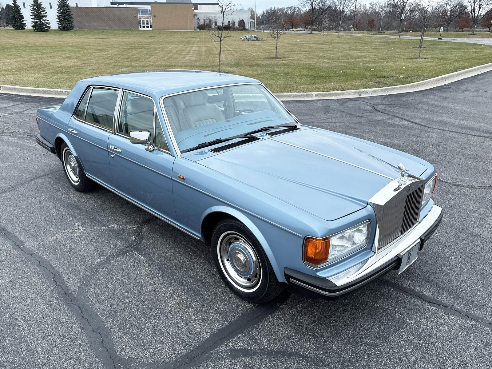 Rolls-Royce-Silver-SpiritSpurDawn-1987-18