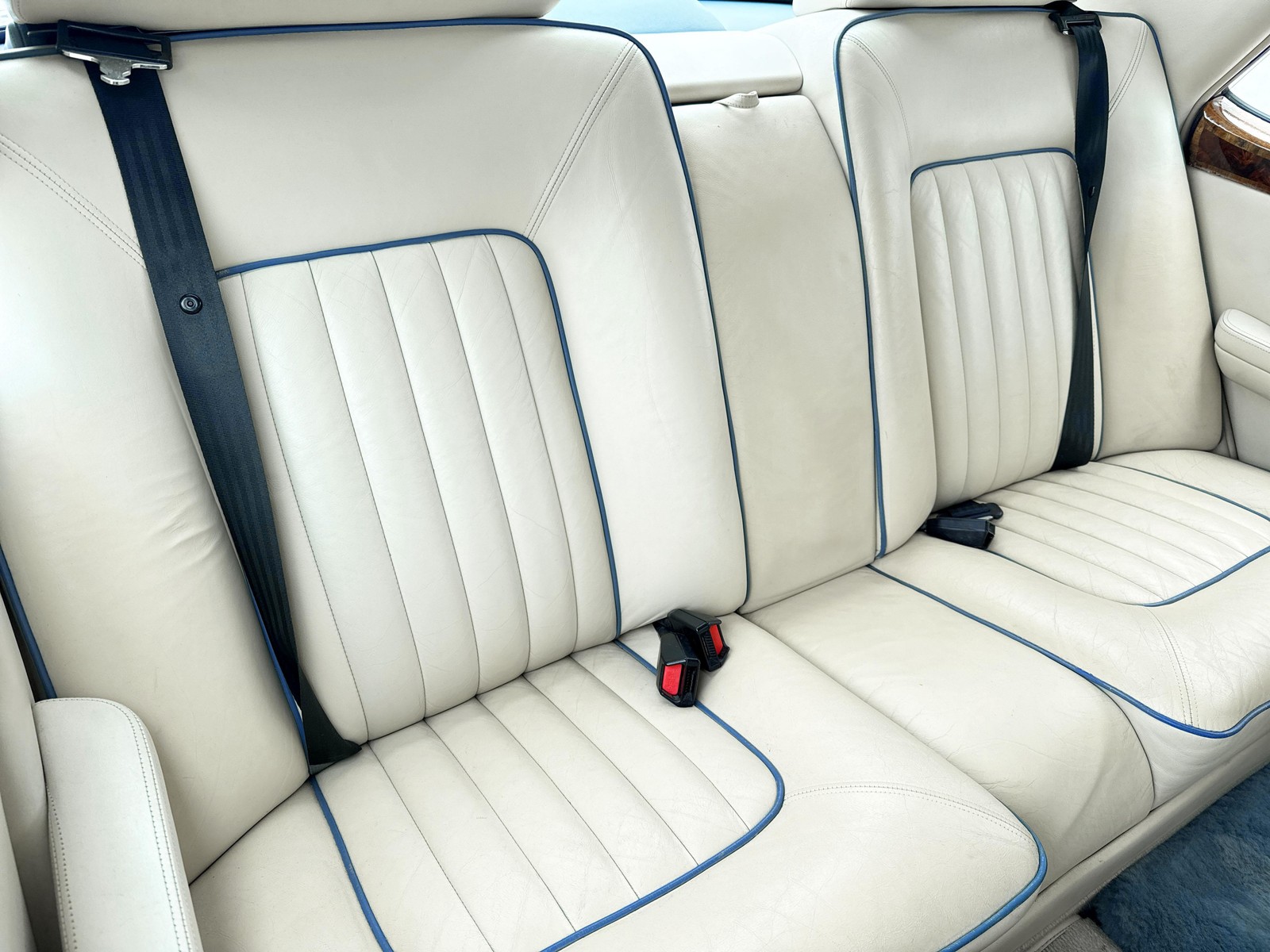 Rolls-Royce-Silver-SpiritSpurDawn-1987-25