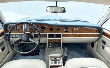 Rolls-Royce-Silver-SpiritSpurDawn-1987-29