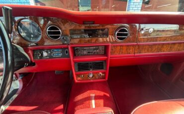 Rolls-Royce-Silver-Spur-1984-Sedan-10