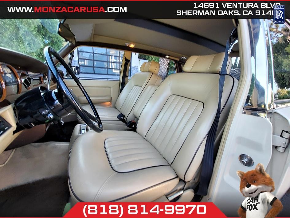 Rolls-Royce-Silver-Spur-1984-Sedan-13