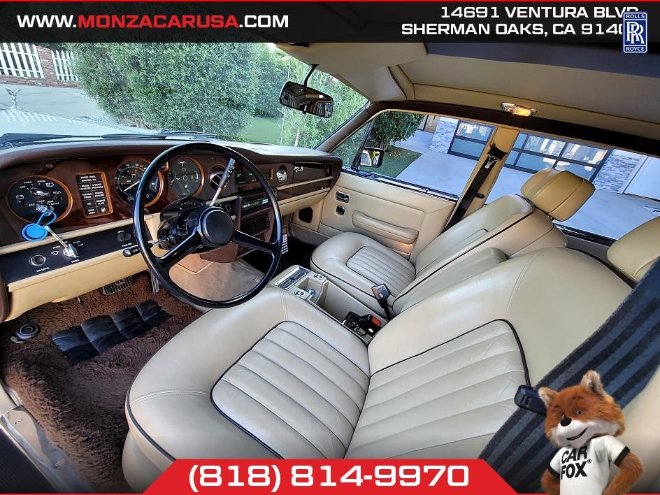 Rolls-Royce-Silver-Spur-1984-Sedan-14