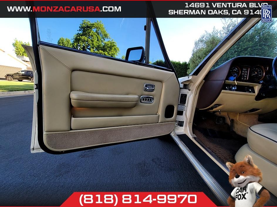 Rolls-Royce-Silver-Spur-1984-Sedan-15