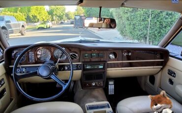 Rolls-Royce-Silver-Spur-1984-Sedan-18