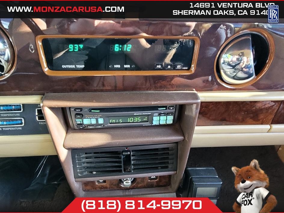 Rolls-Royce-Silver-Spur-1984-Sedan-27