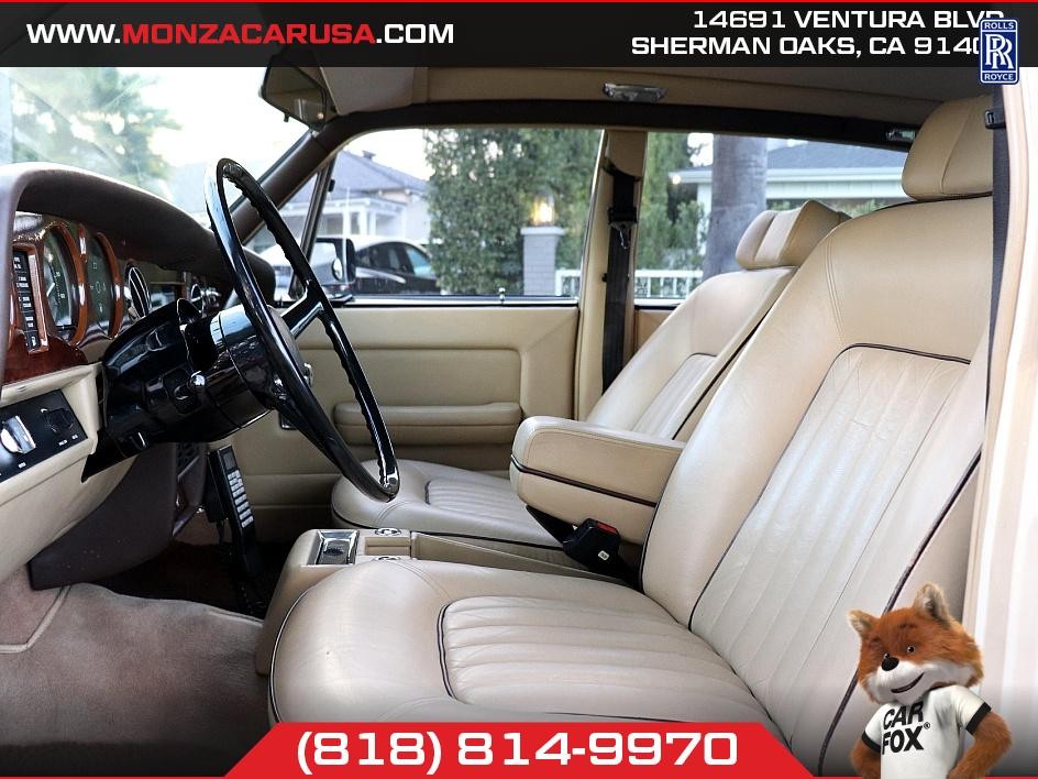 Rolls-Royce-Silver-Spur-1984-Sedan-34