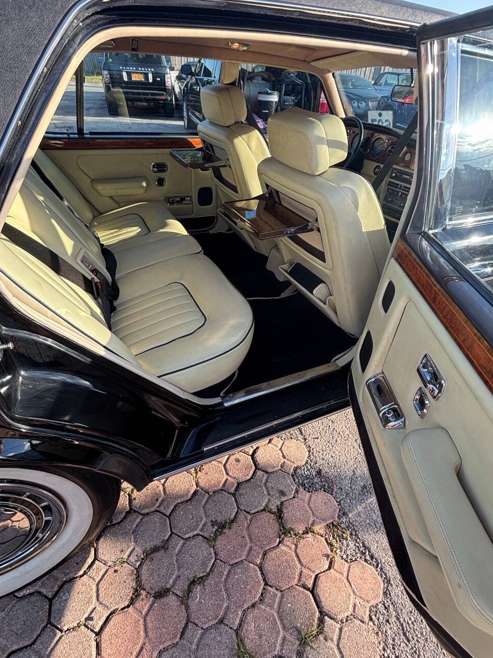 Rolls-Royce-Silver-Spur-1991-Sedan-16