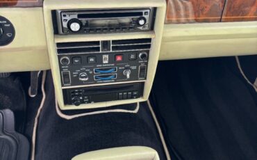 Rolls-Royce-Silver-Spur-1991-Sedan-18