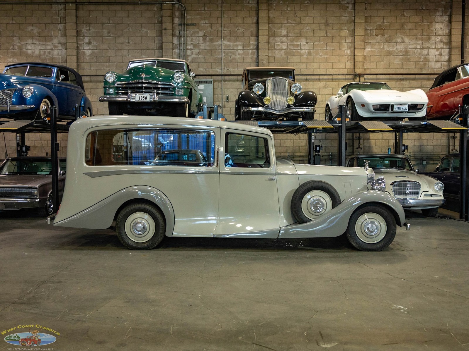 Rolls-Royce-Wraith-1939-Hearse-2