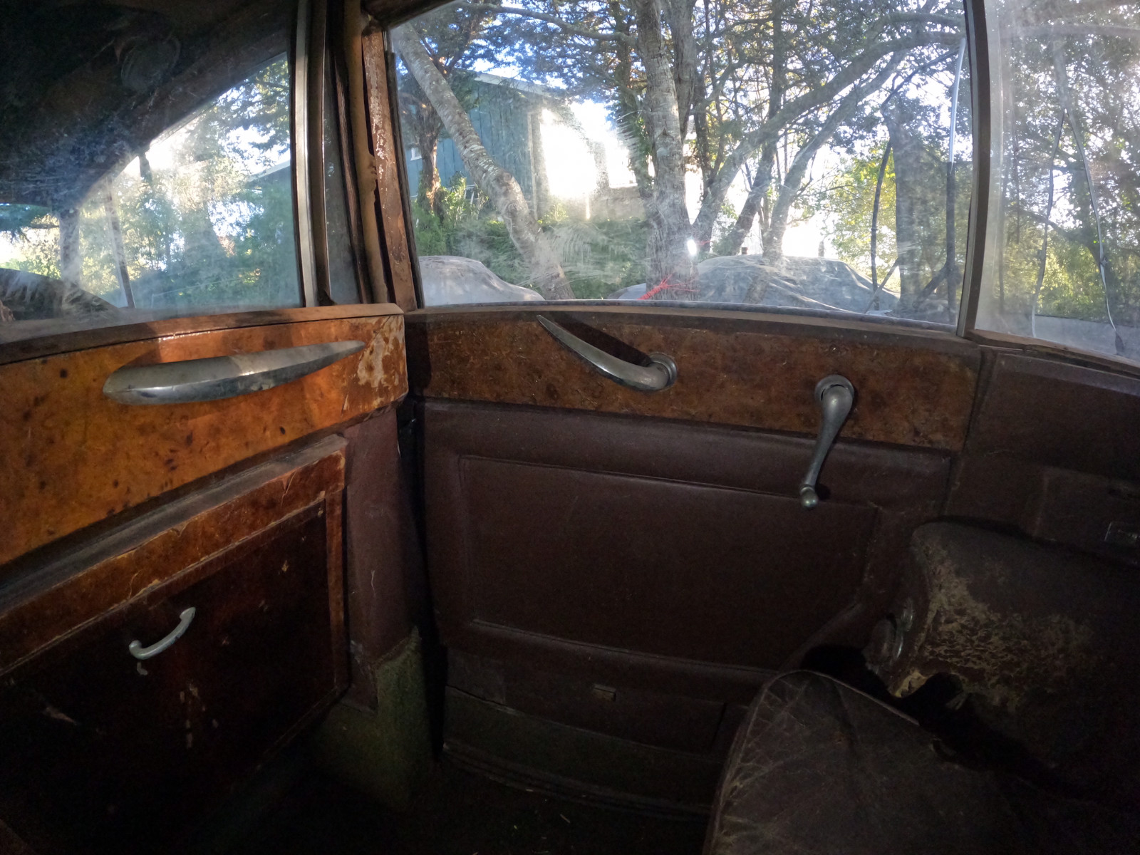 Rolls-Royce-Wraith-1947-Limousine-18