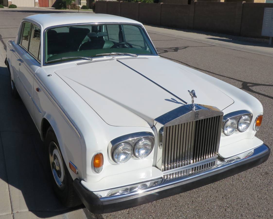 Rolls-royce-1974-white-1