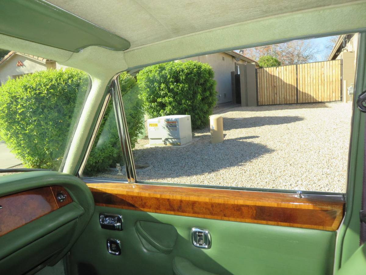 Rolls-royce-1974-white-7