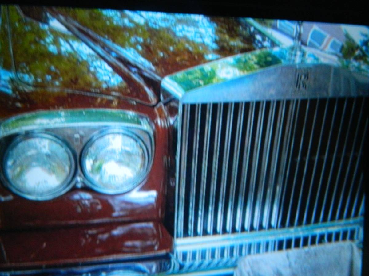 Rolls-royce-1975-red-11