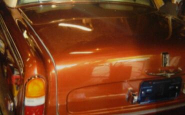 Rolls-royce-1975-red-12