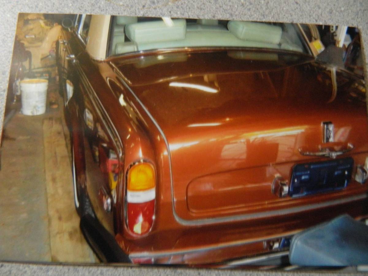 Rolls-royce-1975-red-2