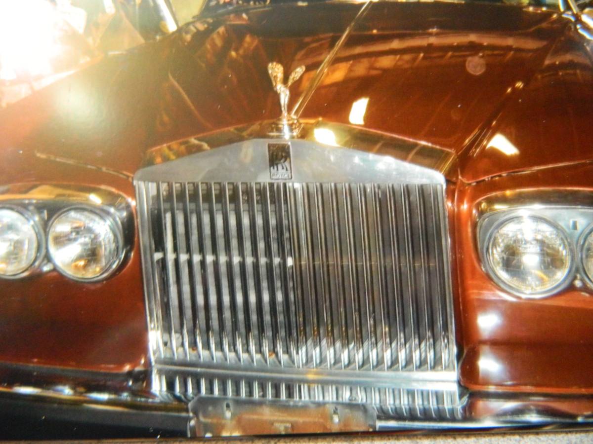 Rolls-royce-1975-red-3