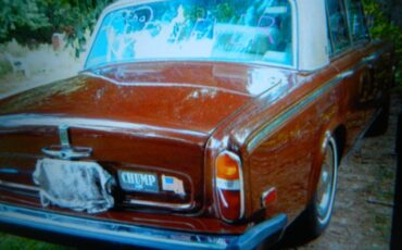 Rolls-royce-1975-red-5