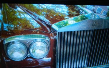 Rolls-royce-1975-red-6