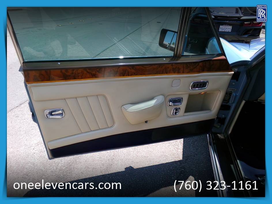 Rolls-royce-corniche-1989-95