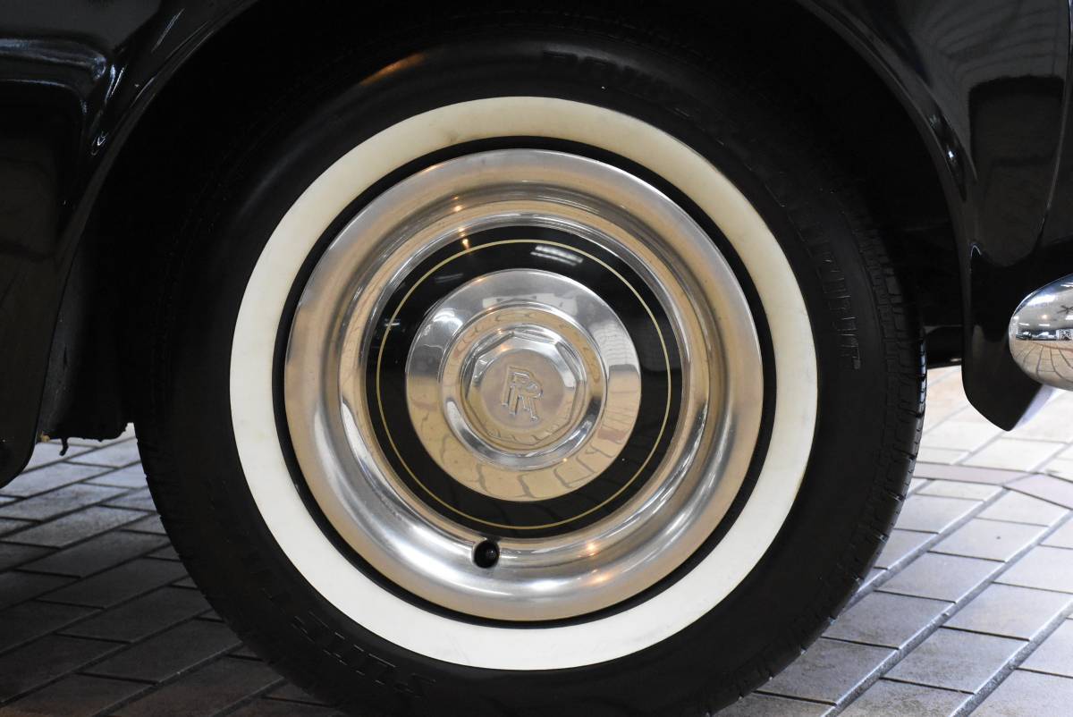 Rolls-royce-silver-cloud-iii-sedan-1964-custom-13