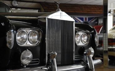 Rolls-royce-silver-cloud-iii-sedan-1964-custom-5