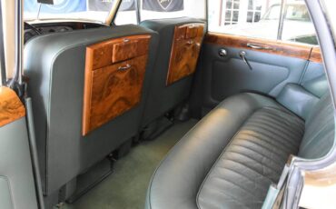 Rolls-royce-silver-cloud-iii-sedan-1964-custom-8