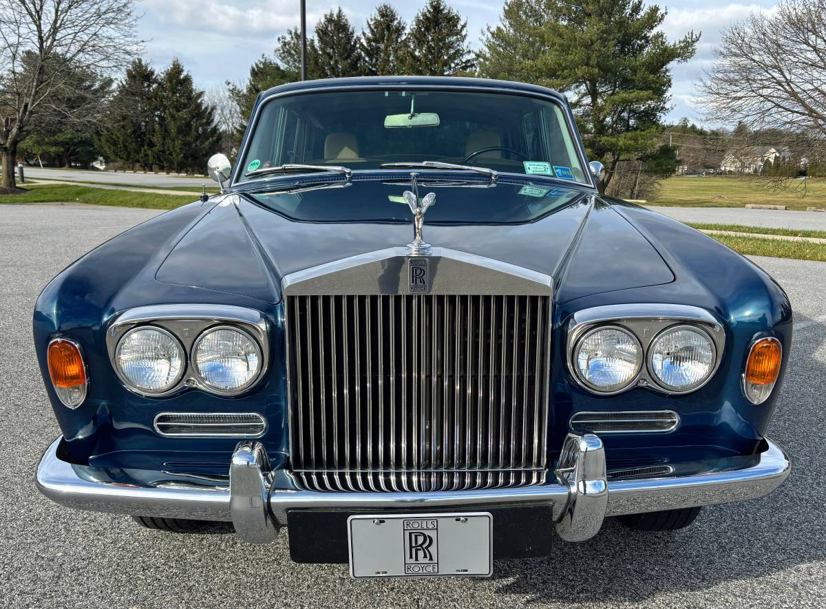 Rolls-royce-silver-shadow-1972-blue-10