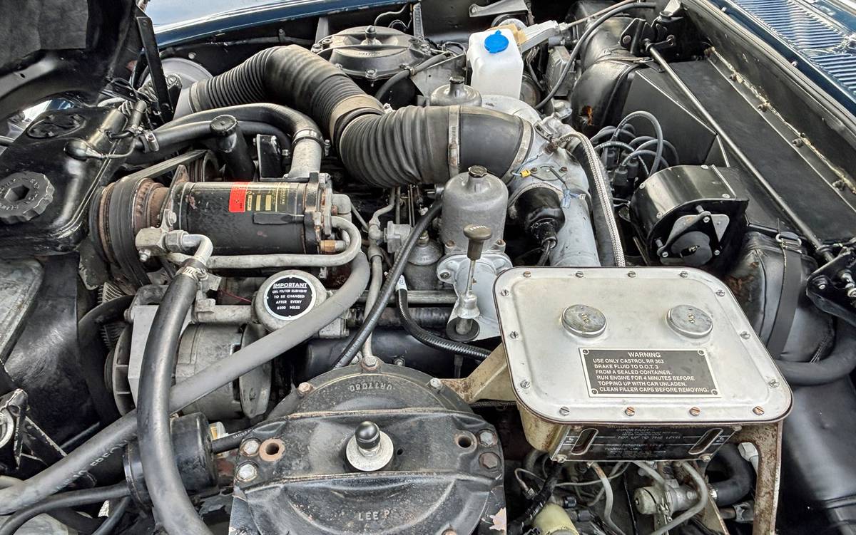 Rolls-royce-silver-shadow-1972-blue-19