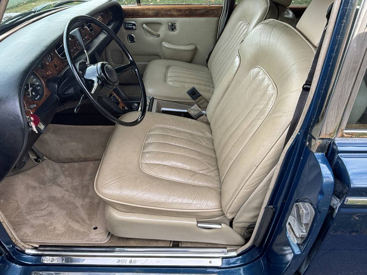 Rolls-royce-silver-shadow-1972-blue-7