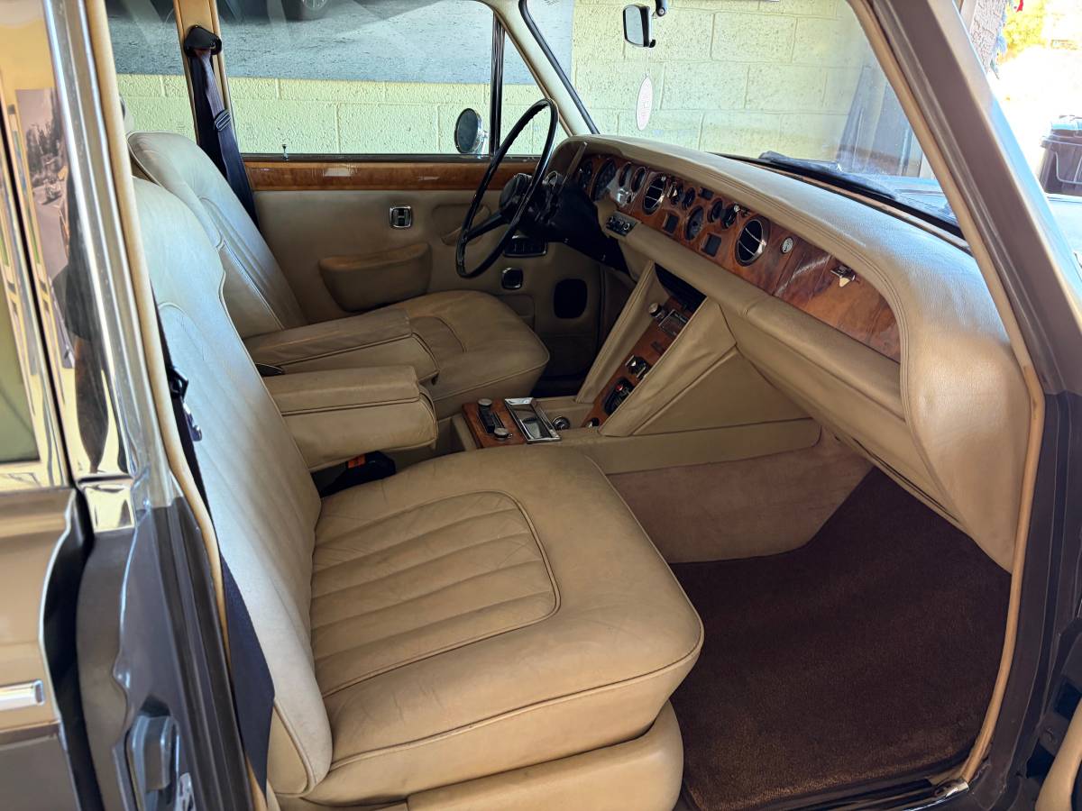 Rolls-royce-silvershadow-1973-12