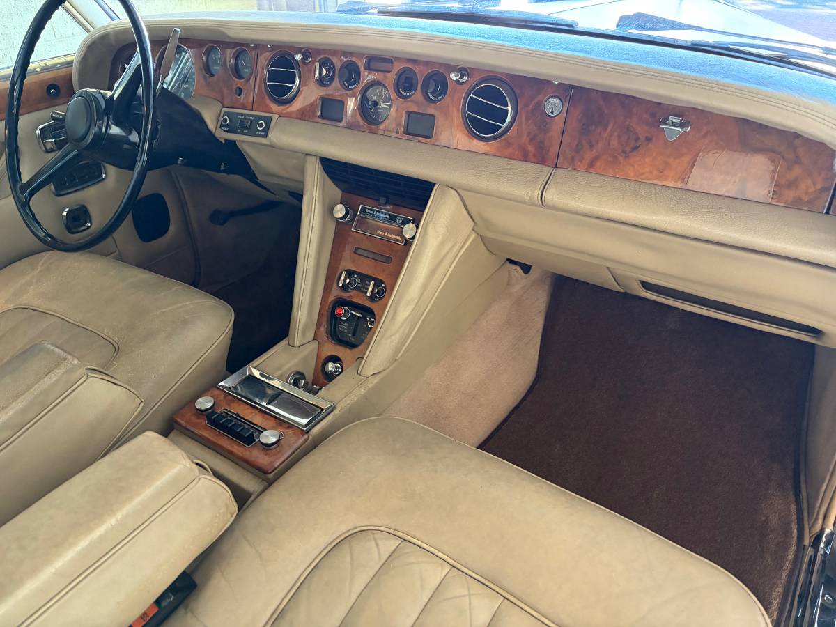 Rolls-royce-silvershadow-1973-13