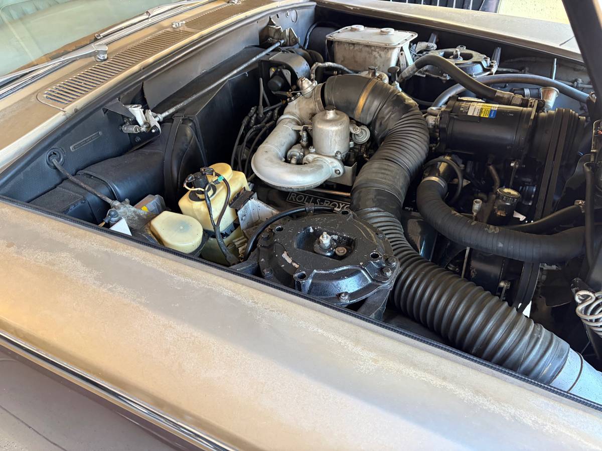 Rolls-royce-silvershadow-1973-17