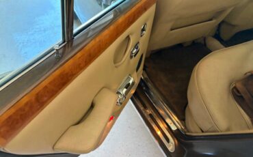 Rolls-royce-silvershadow-1973-9