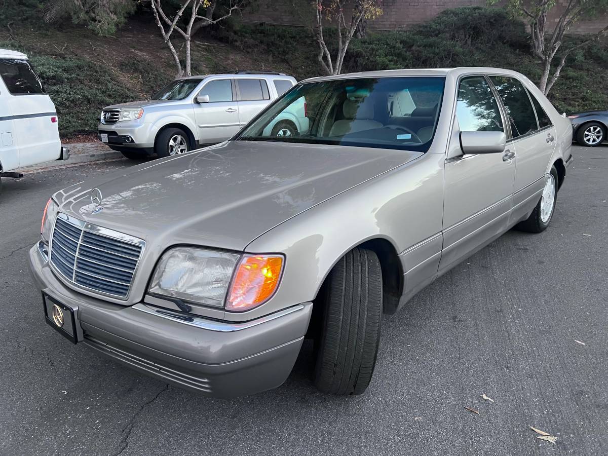 S320-mercedes-1996-1