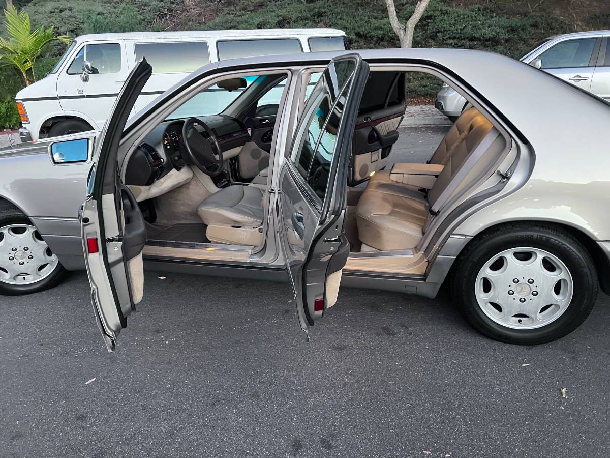 S320-mercedes-1996-18