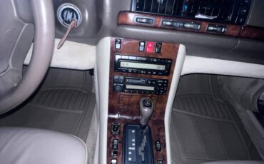 S320-mercedes-1996-22